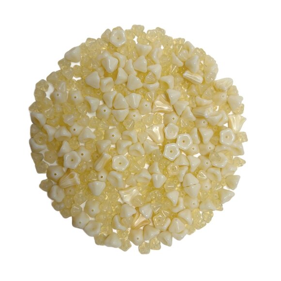 280+ Czech Flowers Glass Bead Mix Cream Jewelry Making Supplies - Picture 3 of 9